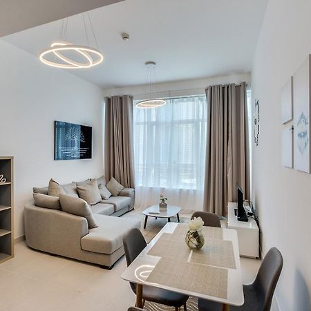 두바이 Stylish 2Bd With Great View In Marina View Tower 아파트 외부 사진